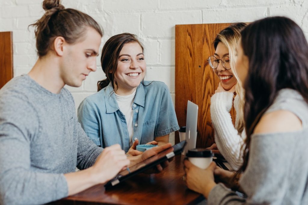 anglu kalbos kursai internetu nuotoliniu budu grupese anglu kalba vilnius kaunas klaipeda siauliai panevezys mokytis anglu kalba is namu laisvai mokintis uzimtumo tarnyba darbo paieska anglu kalbos kursai pamokeles